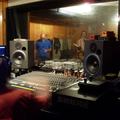 David Smith and Scott Leishman in action in the studio while recording "In Lounge-O-Scope".